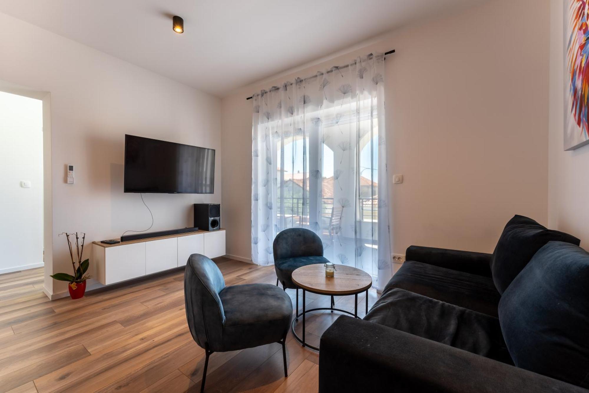 Bernie Apartments With A Pool Zadar Buitenkant foto